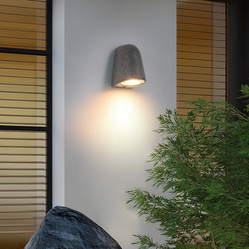cement-wall-lamp-2.jpg