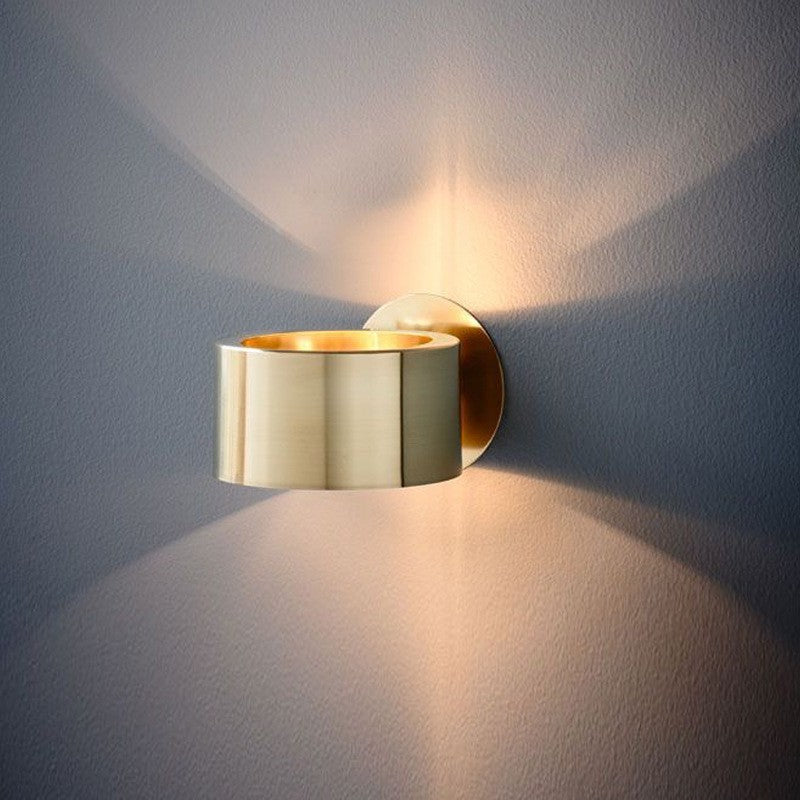 modern-golden-wall-lamp-2.jpg