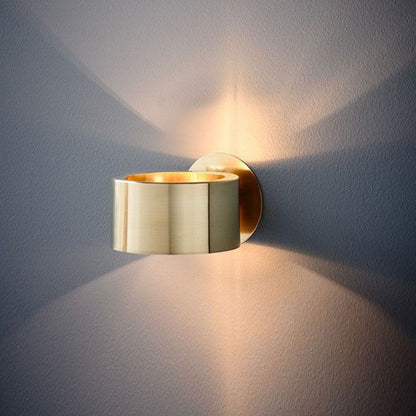 modern-golden-wall-lamp-2.jpg